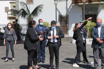 Telde guarda un emotivo minuto de silencio por las víctimas del Covid-19 (Foto TA)